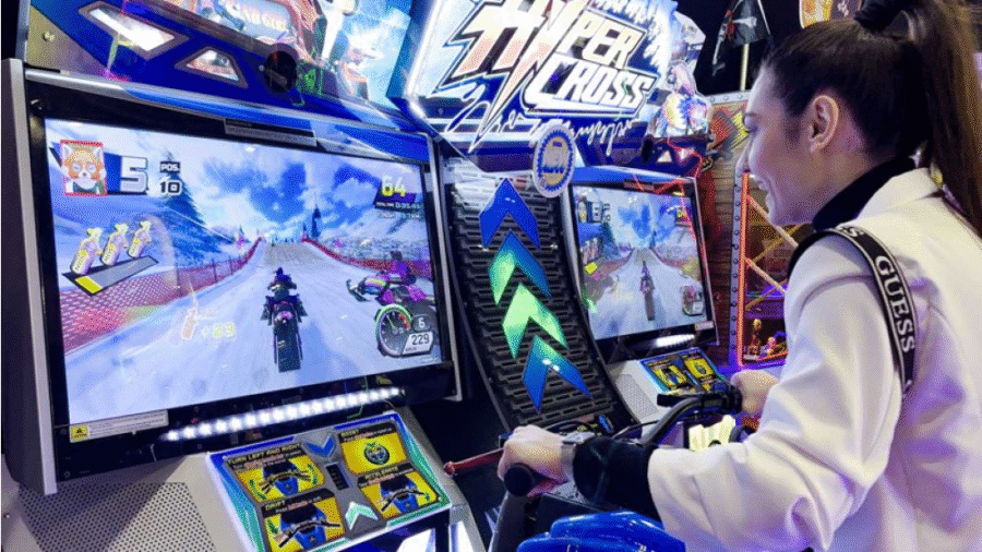 SEGA-Juegos de carreras-HyperCross6 Hyper Cross Motion Twin